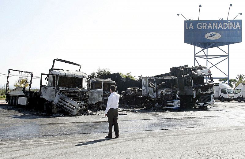 Camiones incendiados