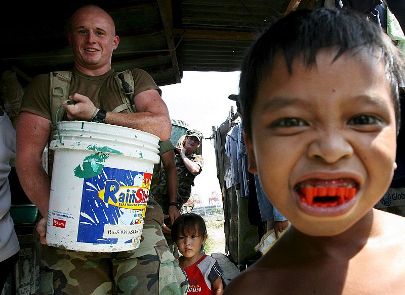 Misión humanitaria de Estados Unidos en Filipinas