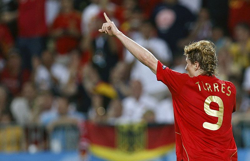 Torres celebra