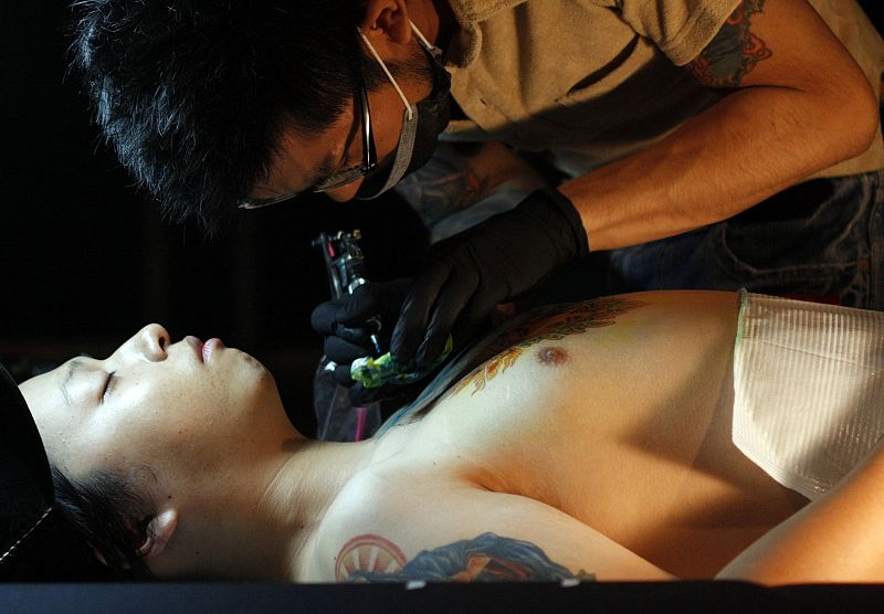 Tatuajes en la 'Noche Chopper 2008' en Tokyo