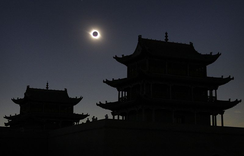 El eclipse también ha sido visible desde la provincia china de Jiayuguan