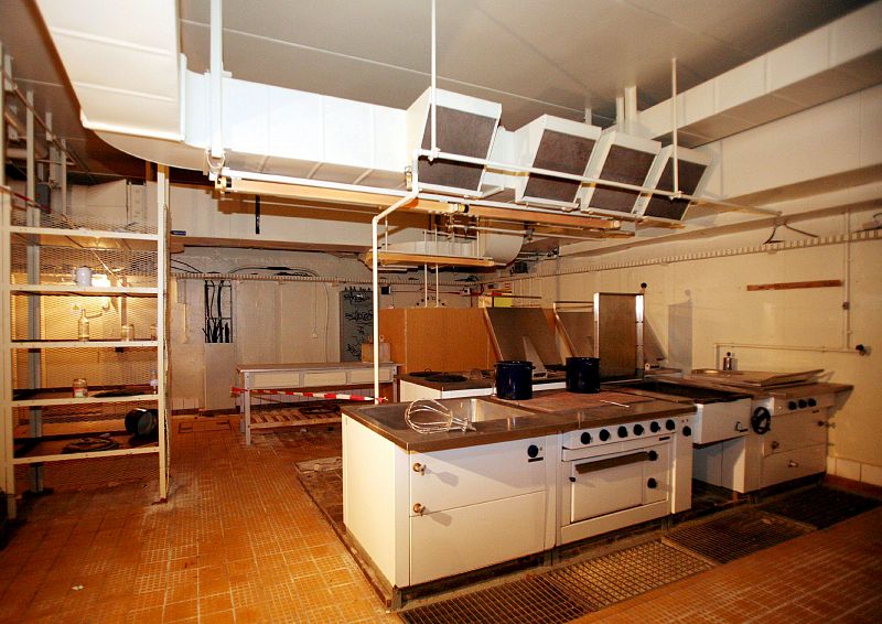 La cocina. El búnker estaba equipado para acoger a 400 personas en caso de necesidad durante al menos 2 semanas.