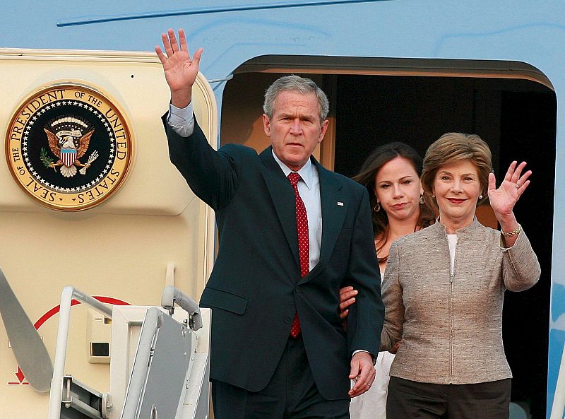 Bush visita Corea del Sur