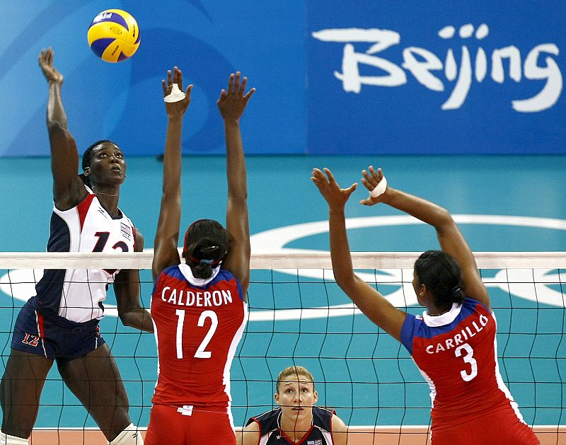 VOLEIBOL: EEUU-CUBA FEMENINO