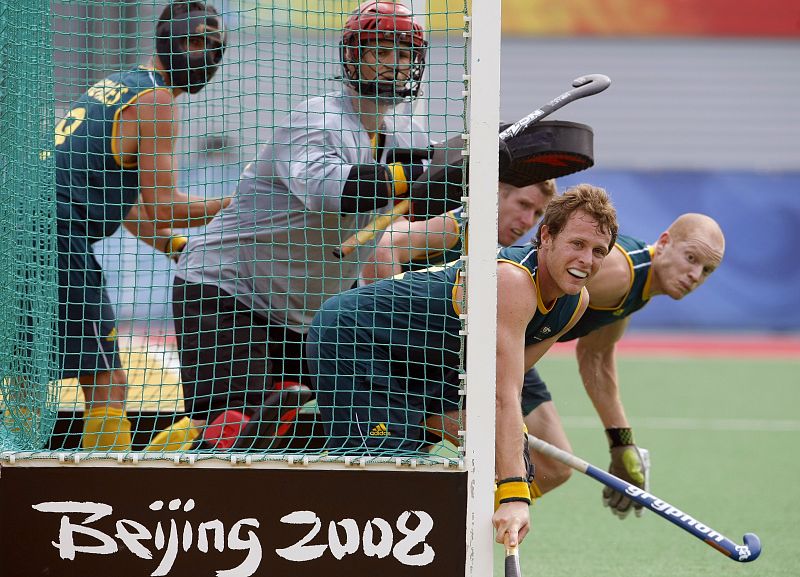 Australia players get ready to defend a penalty corner during their men's pool MB hockey match against South Africa at the Beijing 2008 Olympic Games