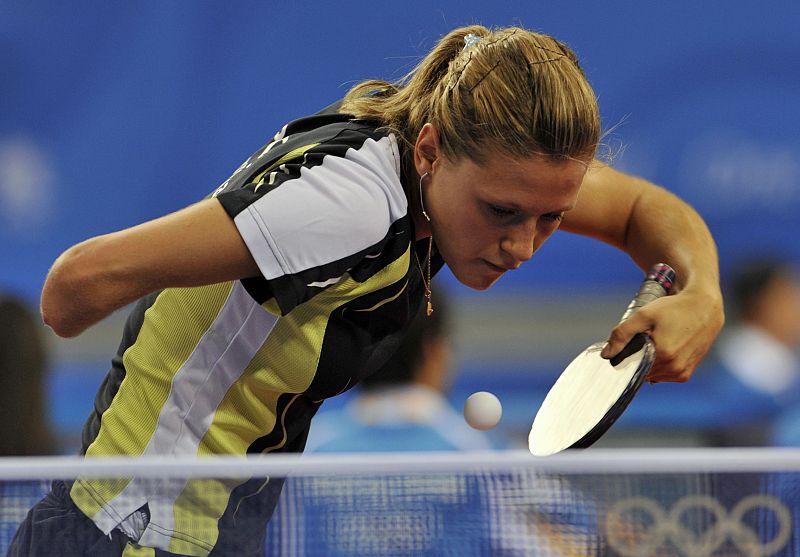 La polaca Natalia Partyka es la primera competidora de tenis de mesa que participa en los Juegos Olímpicos y también en los Paralímpicos.