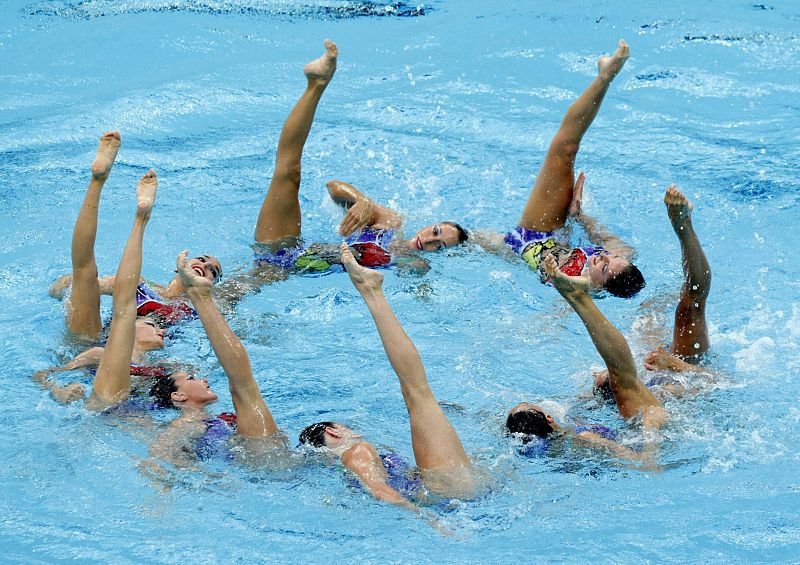 El equipo de natación sincronizada ha terminado segundo la calificación con una nota de 48.917 en el ejercicio técnico.