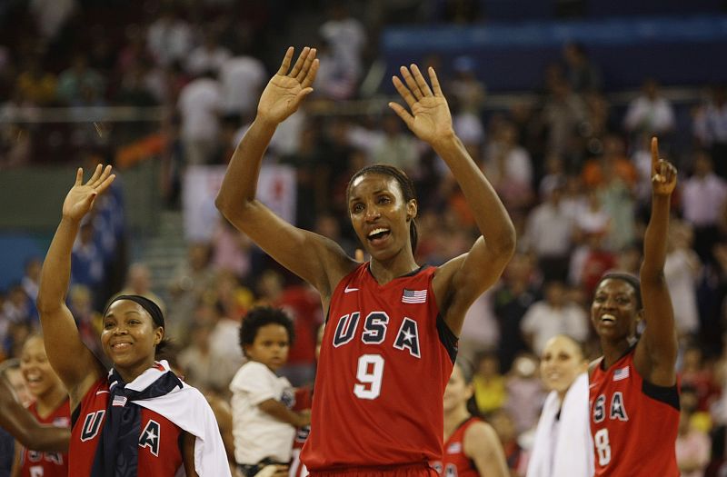 Lisa Leslie (C) of the U.S. celebrates with team mates after defeating Australia in the women's gold medal basketball game at the Beijing 2008 Olympic Games