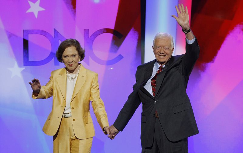 El ex presidente Jimmy Carter con su esposa Rosalynn en Denver, durante la Convención Demócrata.