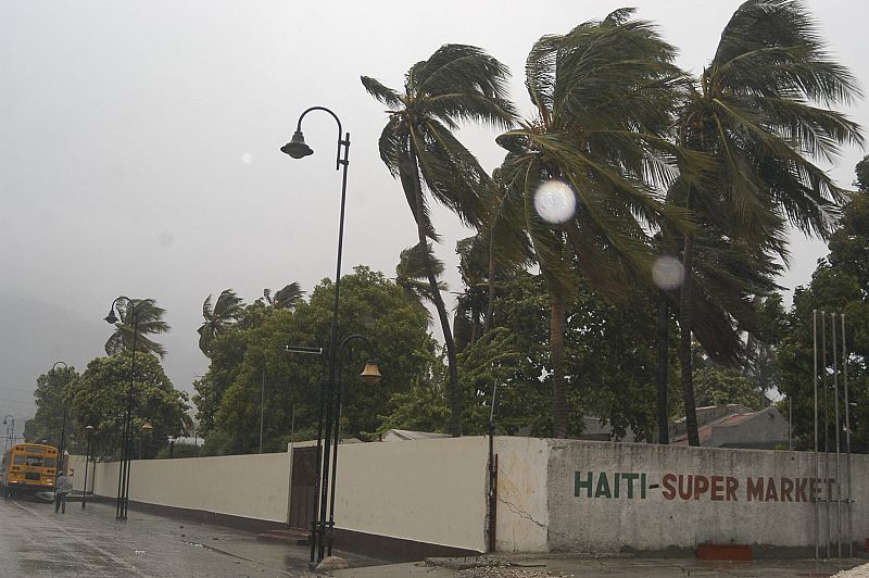 LLUVIAS POR CERCANÍA DEL HURACÁN 'GUSTAV'