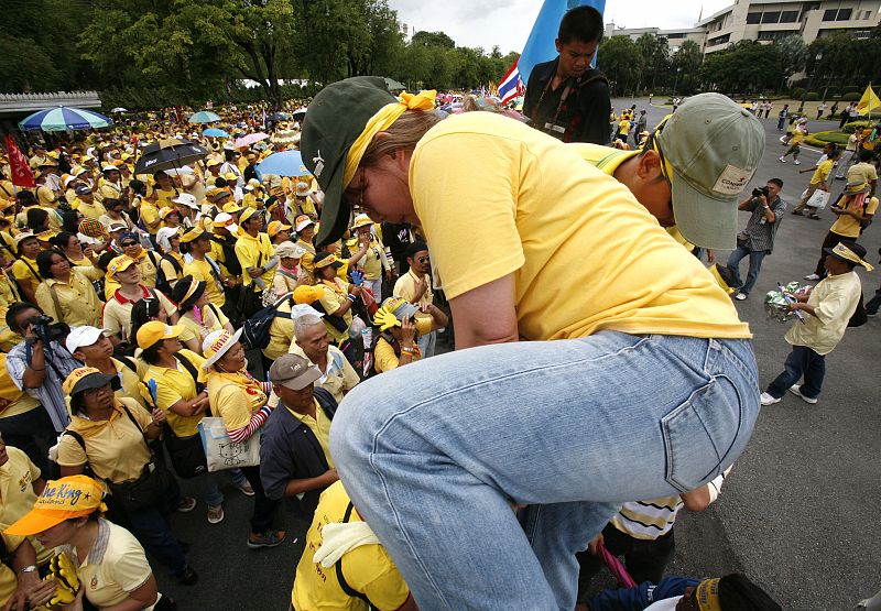 El amarillo del PAD ha sido el color predominante de la marcha.