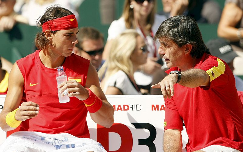 Nadal conversa con Vicario