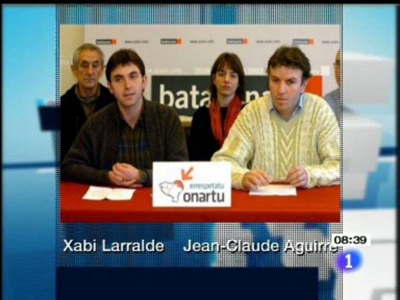 El portavoz de Batasuna en Francia, Xabi Larralde, y el activista Jean Claude Aguirre son dos de los detenidos hoy en una operación de la Policía Francesa.