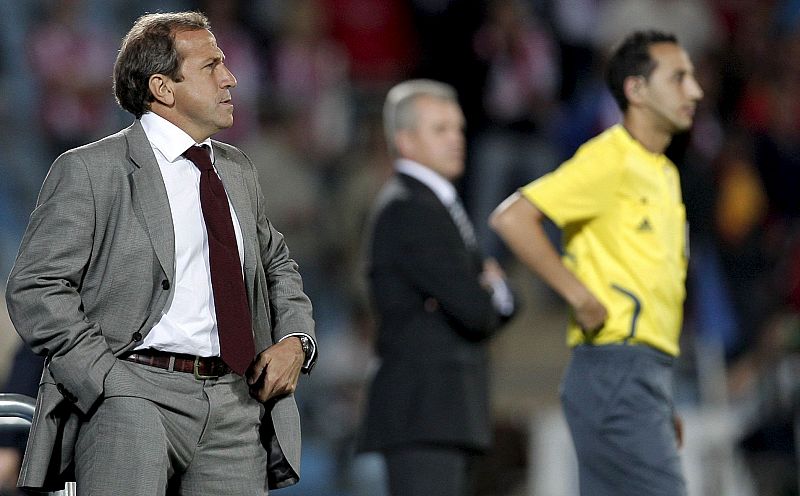 El entrenador del Getafe Víctor Muñoz durante el partido que el equipo azulón disputó contra el Atlético de Madrid, y que acabó con la victoria de los colchoneros por 2-1.