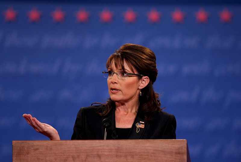 Palin replica a su oponente político en un momento del debate