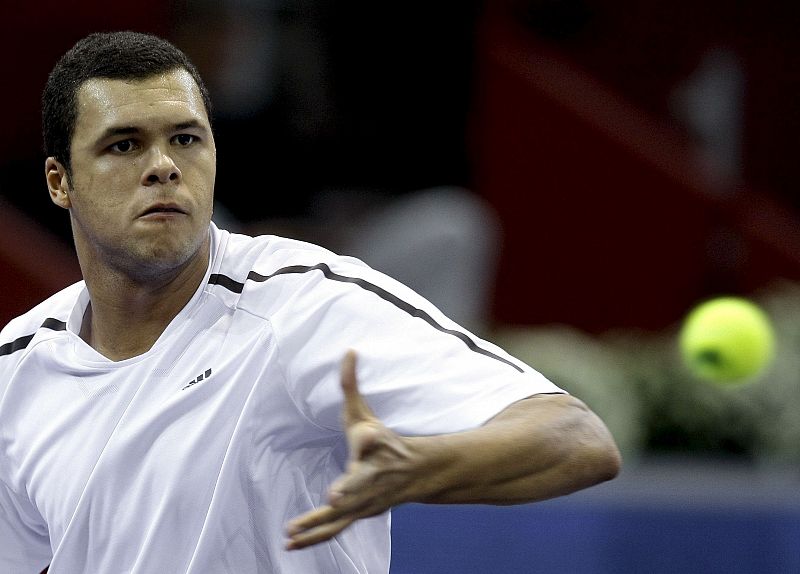 El tenista francés Jo-Wilfried Tsonga, durante el partido que ha disputado contra Granollers y que ha ganado por 3-6, 6-3 y 7-6(5).