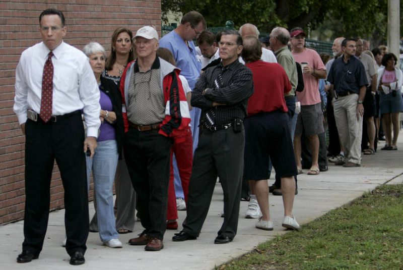 Cola de votantes en Boca Raton, Florida