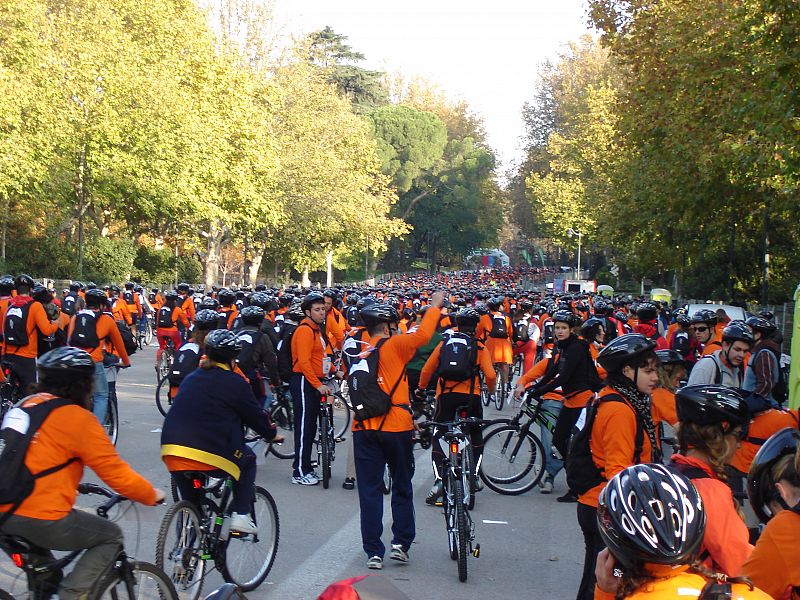 Miles de personas en un auténtico éxito de participación.