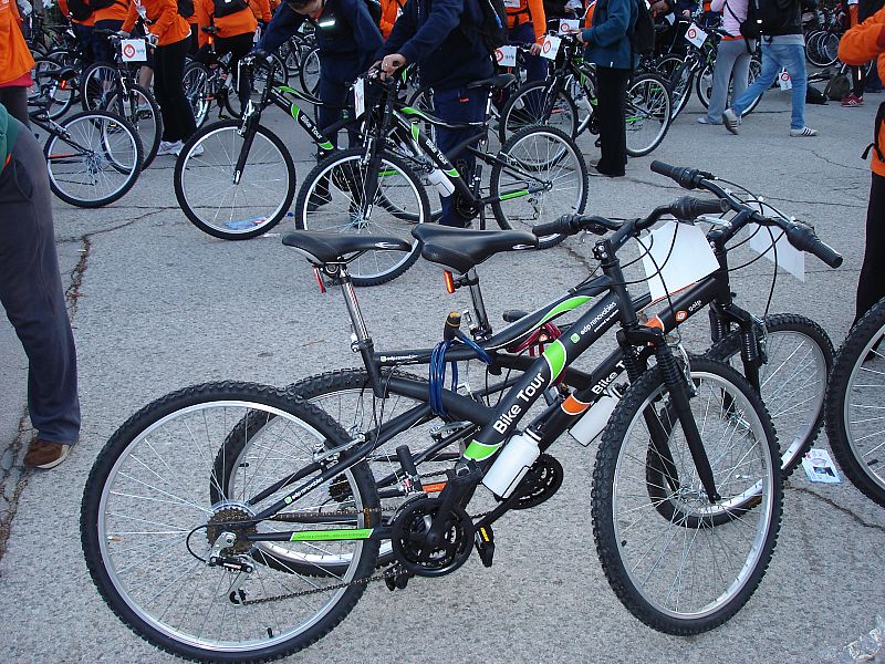 Las bicicletas, listas para la carrera cívica.