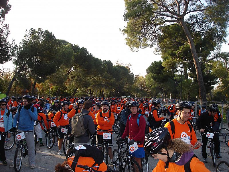 Los participantes, listos para la salida.