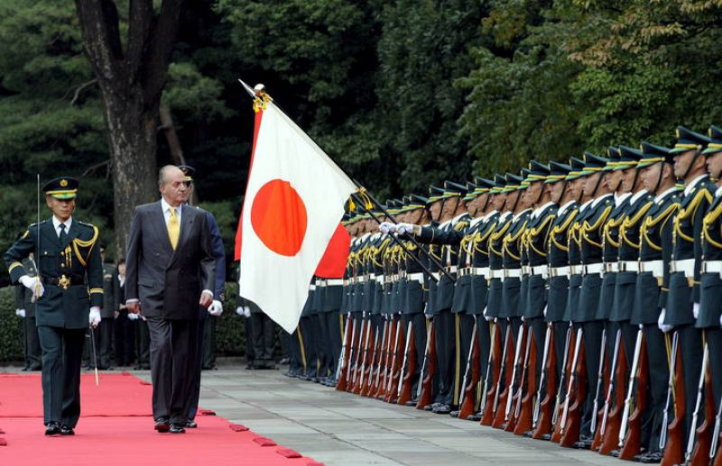 LOS REYES DE ESPAÑA, JUAN CARLOS Y SOFIA SE REÚNEN CON EL EMPERADOR DEL JAPÓN, AKIHITO Y LA EMPERATRIZ MICHIKO