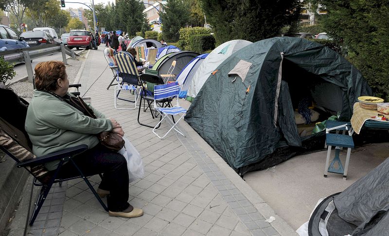 Acampada por un piso en Fuenlabrada