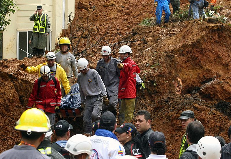 DERRUMBE EN UN BARRIO DE MEDELLÍN