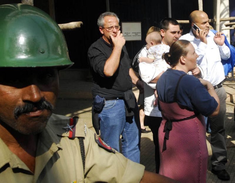 Huéspedes del Oberoi son evacuados