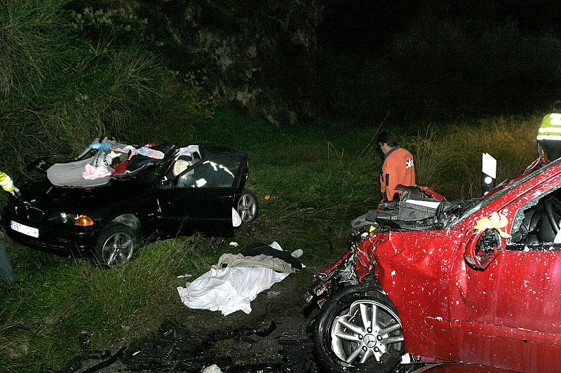 TRES FALLECIDOS EN UN ACCIDENTE DE TRÁFICO EN VÉLEZ DE BENAUDALLA (GRANADA)