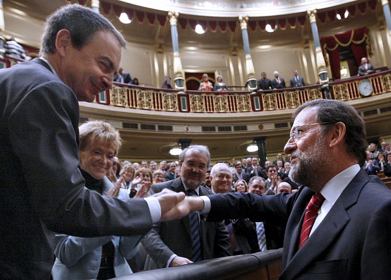 Rajoy felicita a Zapatero