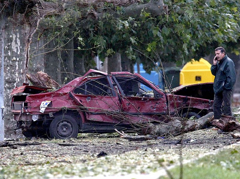 ETA asesina en Santoña, Cantabria, a un brigada del Ejército con un coche bomba