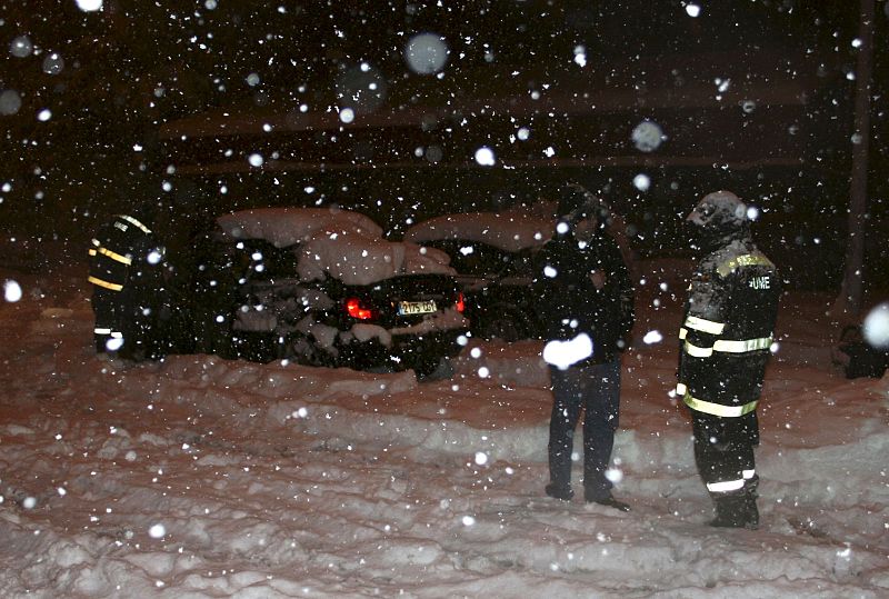 LA UME COLABORA EN RESCATE 120 PERSONAS ATRAPADAS POR LA NIEVE