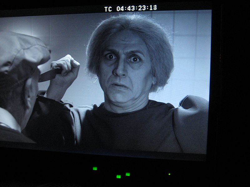 José Mota en el papel de la abuela de Anthony Perkins en 'Psicosis'