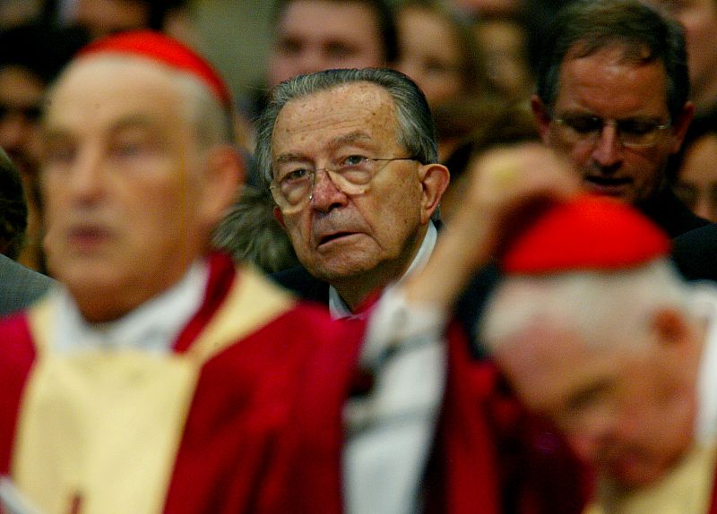 FORMER ITALIAN PRIME MINISTER GIULIO ANDREOTTI ATTENDS A FUNERAL AT THE