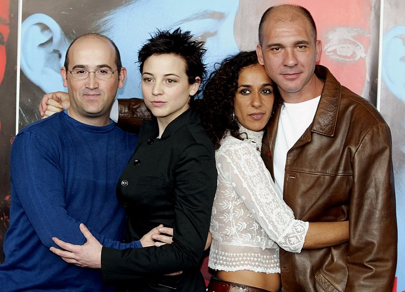 CAST MEMBERS OF ALMODOVAR'S NEW FILM POSE IN MADRID.