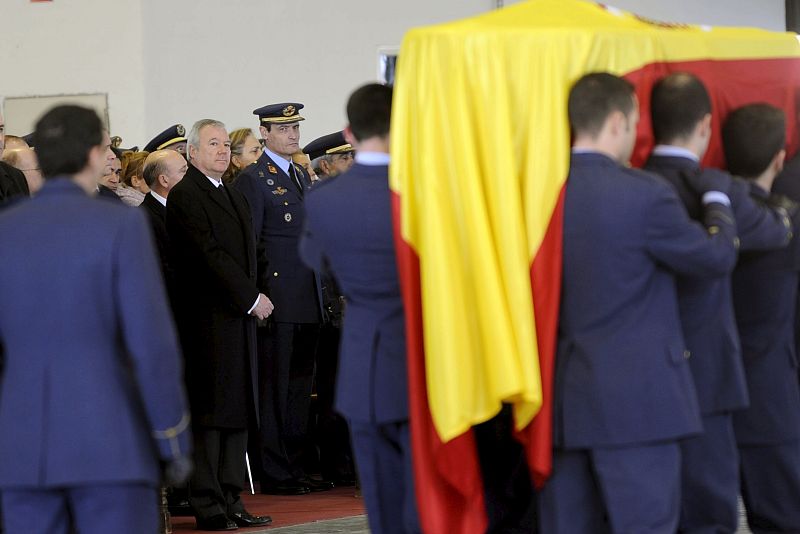 EL FUNERAL EN LA BASE AÉREA DE LOS LLANOS