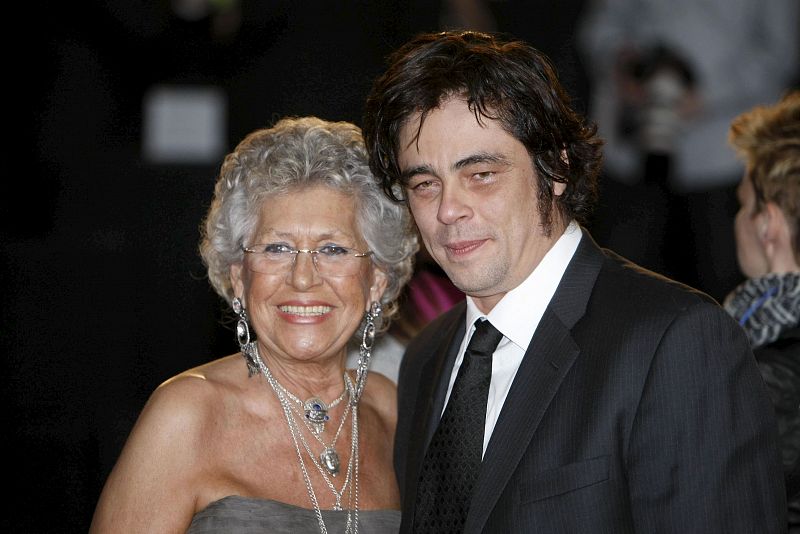 Pilar Bardem con Benicio del Toro