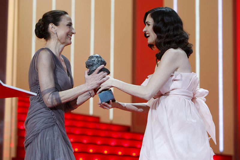 Carme Elíar recoge su premio