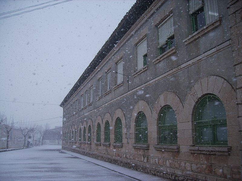 Colegio nevado en Villamayor de Santiago, Cuenca.