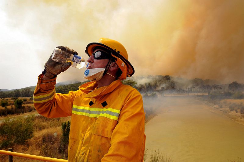 INCENDIO FORESTAL AL ESTE DE MELBOURNE