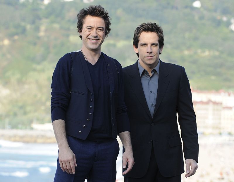 U.S. actors Stiller and Downey smile during a photocall to promote "Tropic Thunder" on the third day of the 56th San Sebastian Film Festival.