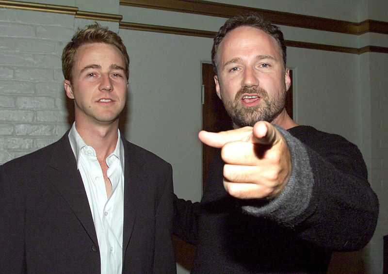 Edward Norton acompaña a David Fincher