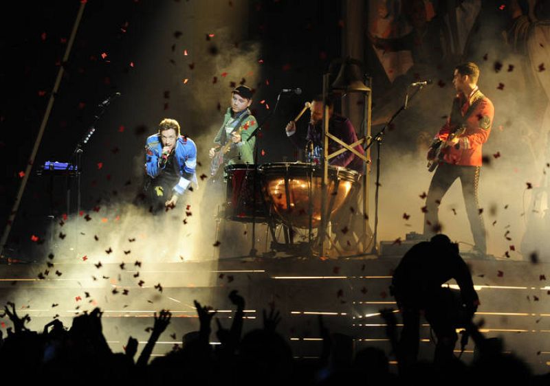 El grupo Coldplay durante su actuación en la gala de los Brits