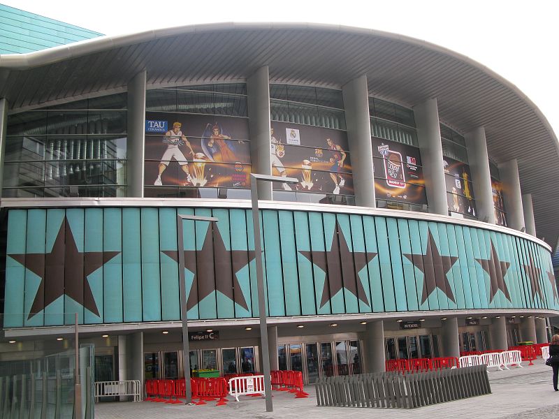 El Palacio de los Deportes se ha vestido de gala para la Copa del Rey.