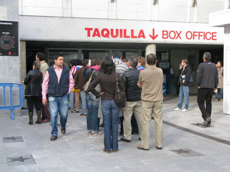 Estos aficionados del Tau vienen a por todas. 