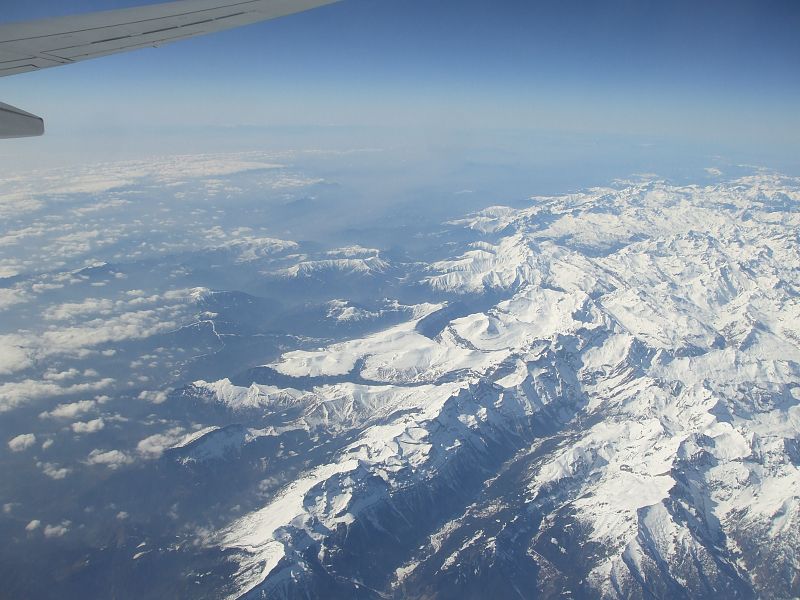 Parque Nacional de Ordesa desde la ventanilla del vuelo Londres-Alicante.(25/02/09)