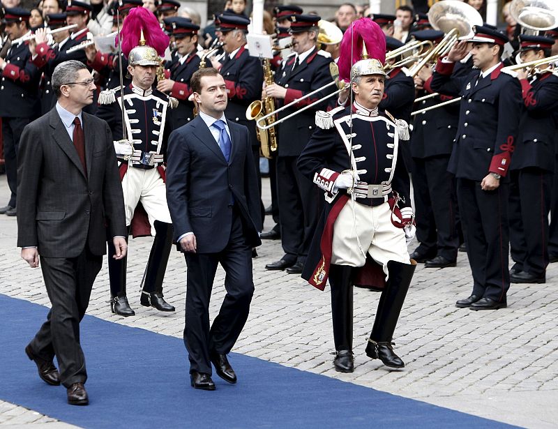 ALBERTO RUIZ-GALLARDÓN ENTREGA LAS LLAVES DE ORO A MEDVÉDEV