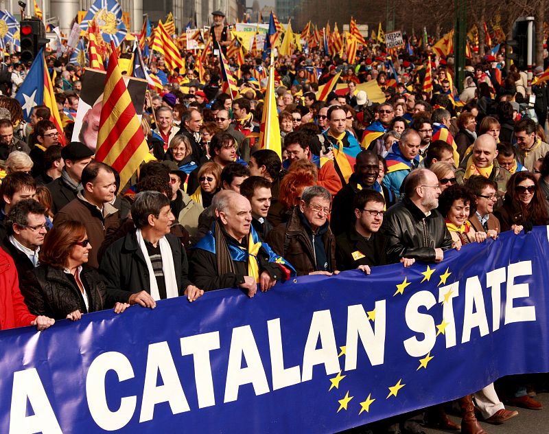 MANIFESTACIÓN EN BRUSELAS A FAVOR DEL DERECHO DE AUTODETERMINACIÓN DE CATALUÑA