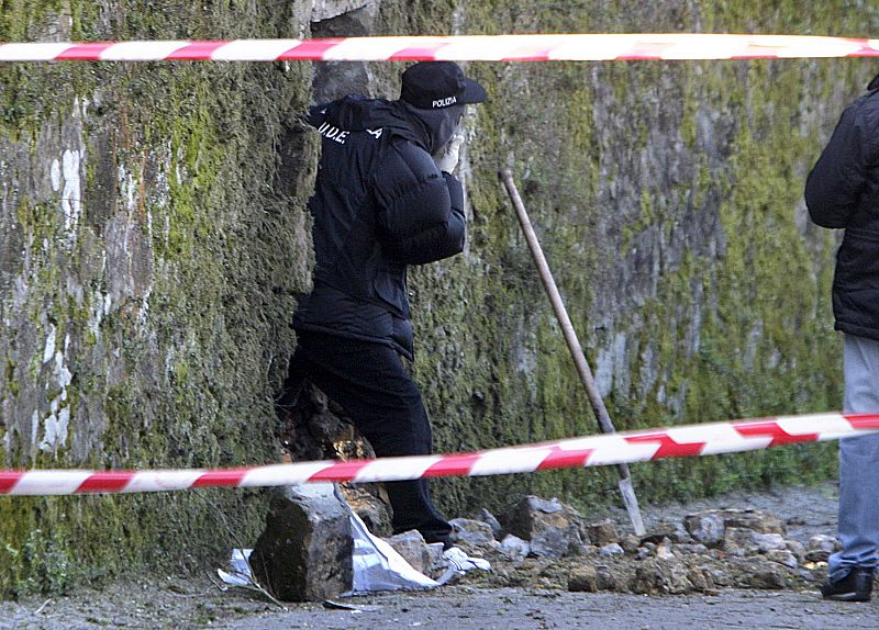 UN ARTEFACTO ESTALLA EN UN CHALÉ EN AMOREBIETA (VIZCAYA) SIN CAUSAR HERIDOS