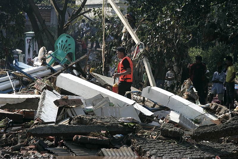 Decenas de personas mueren cada año en Indonesia por las inundaciones